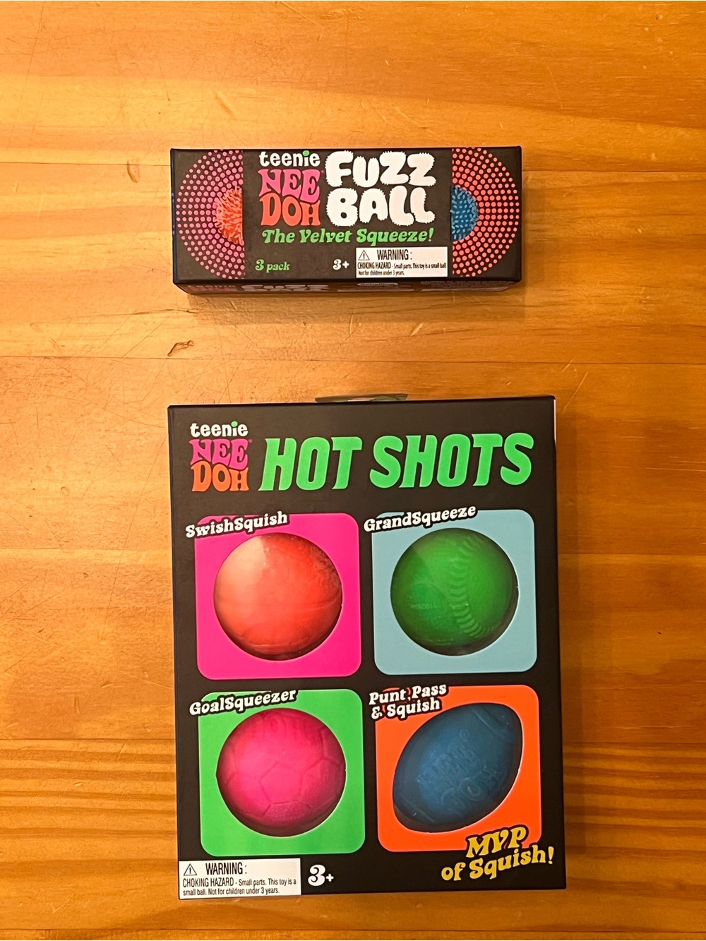 teenie NeeDoh Hot Shots & Fuzz Ball Set